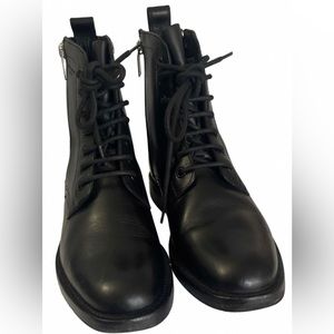 Saint Laurent lace up boots in black size 39.